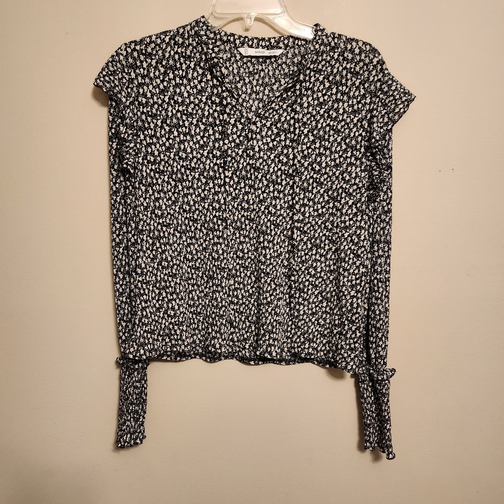 MNG Mango Black and White Long Sleeve Ruffle Top XS